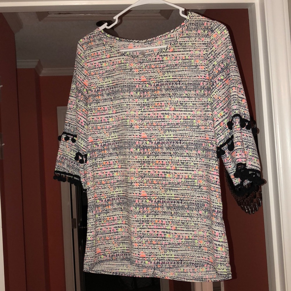 Colorful top w/ pom poms